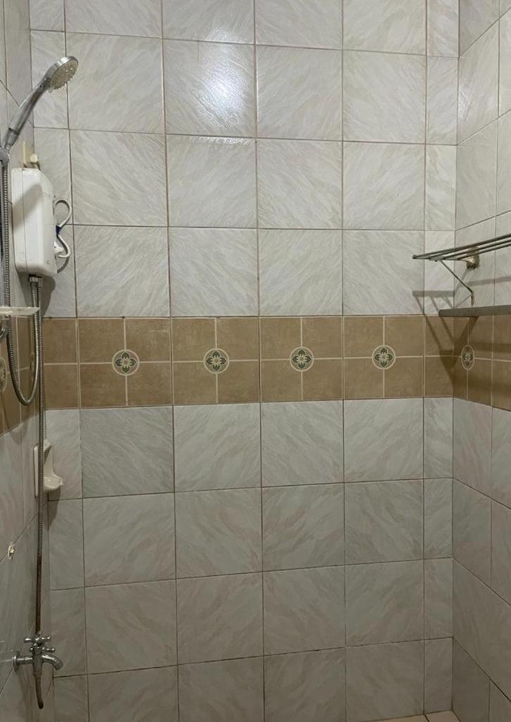 Cabrera Exgreen Bamboo Guimaras Homestay Nueva Valencia